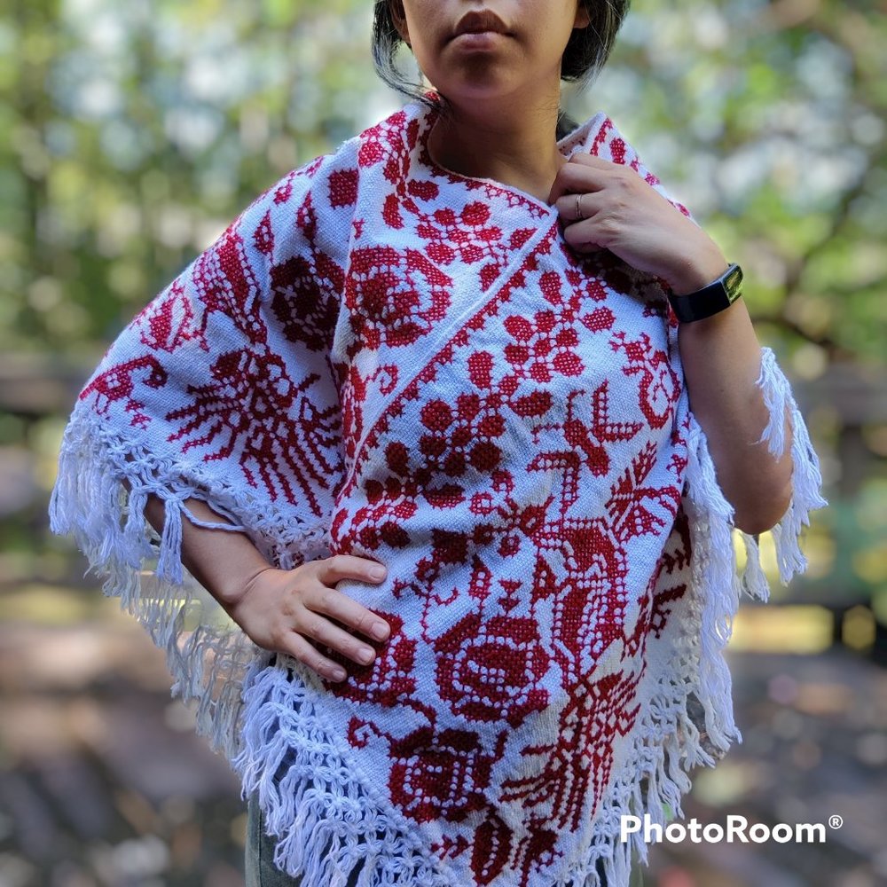 Beautiful Handmade Red and White Cape Shawl Poncho NWOT